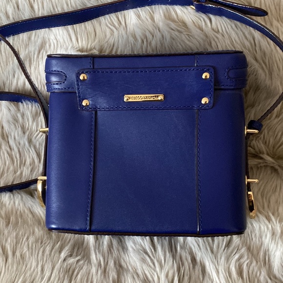 Rebecca Minkoff blue bucket bag! - Picture 4 of 4